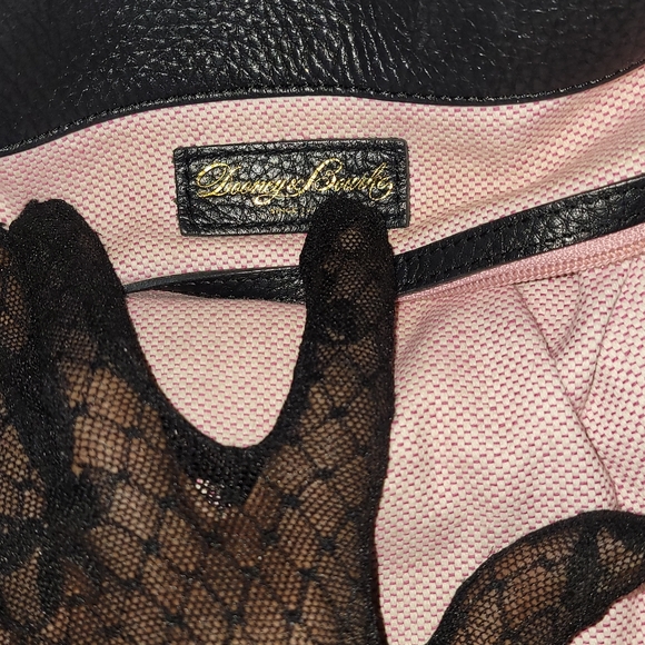 Dooney and Bourke Belvedere Logo Lock - Picture 10 of 13